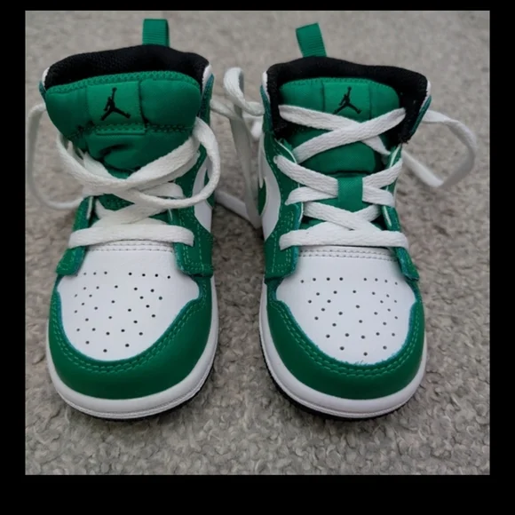 Toddler Nike Air Jordan Mid Green White Sneakers - Picture 3 of 15